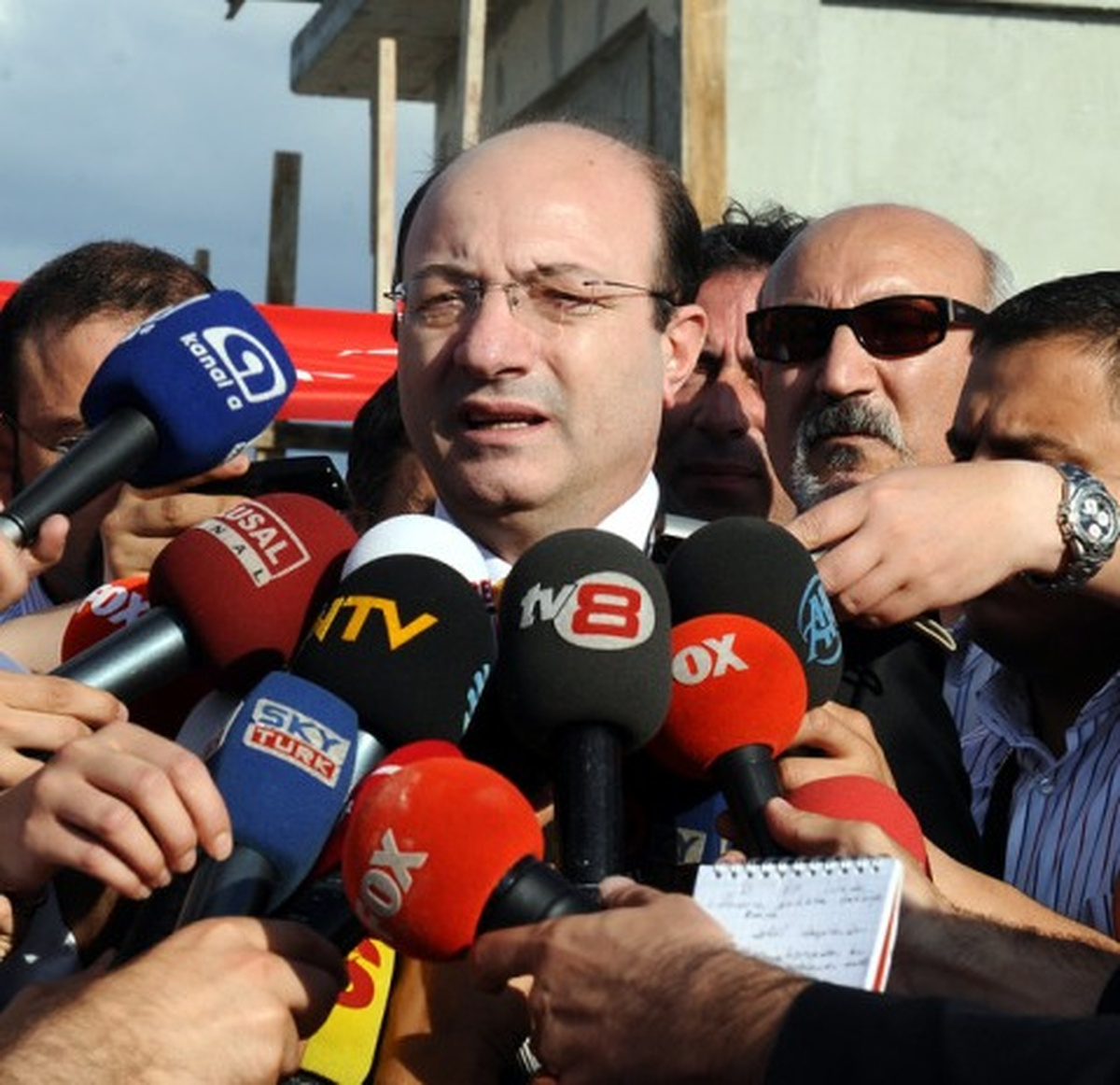 Cihaner Tahliye Edildi