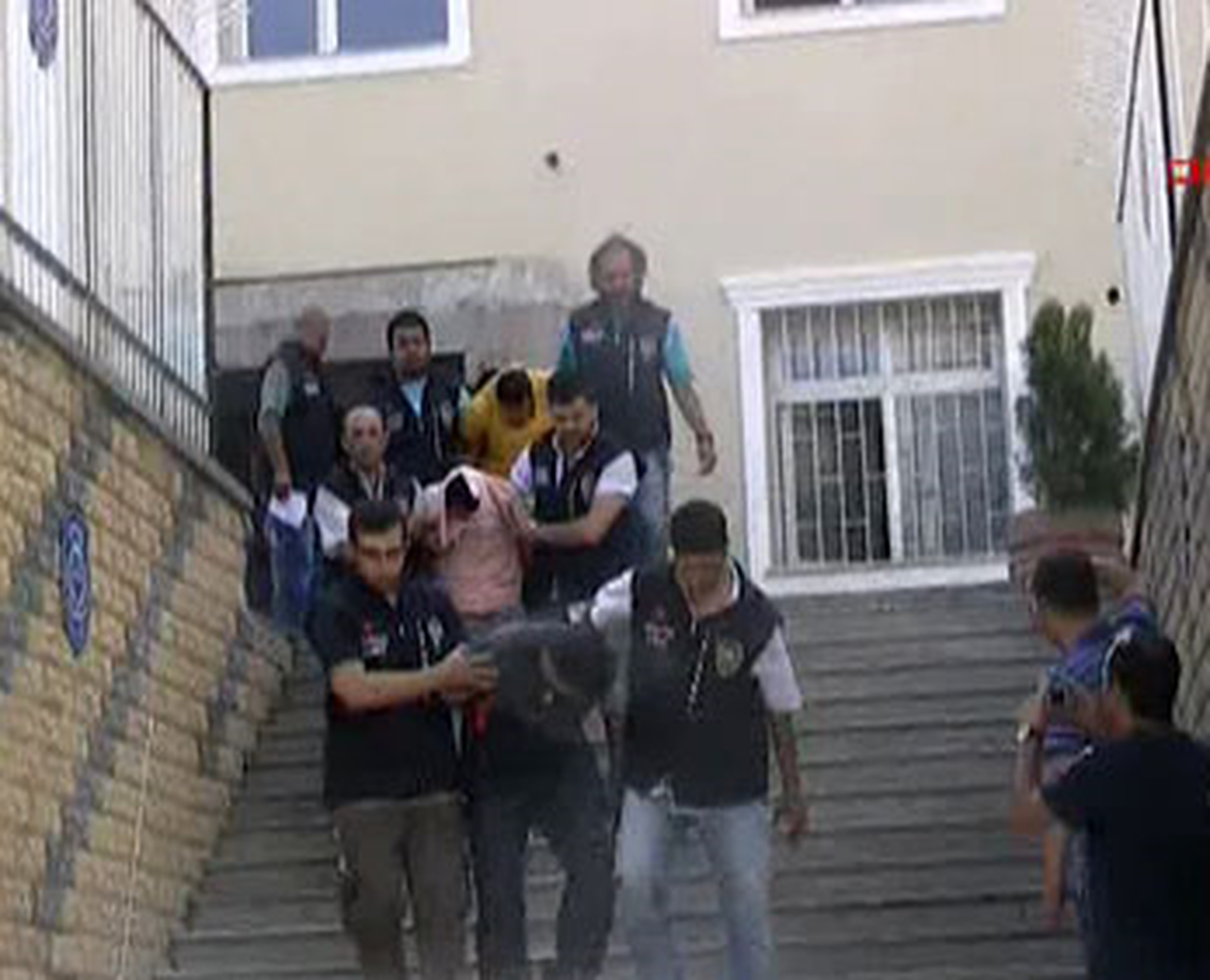 Köpek Bile Çalmışlar