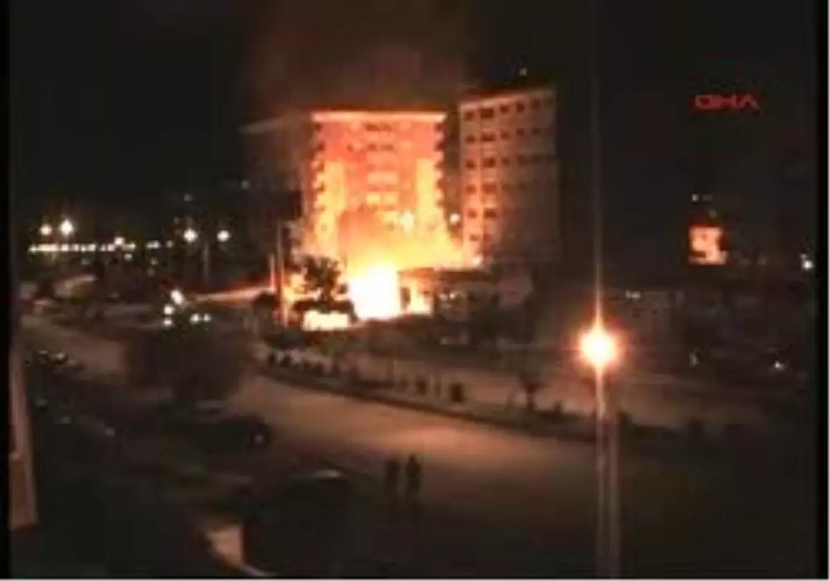 Ereğli - Marangoz Atölyesinde Yangın: 1 Köpek Telef Oldu, 2 Otomobil Yandı