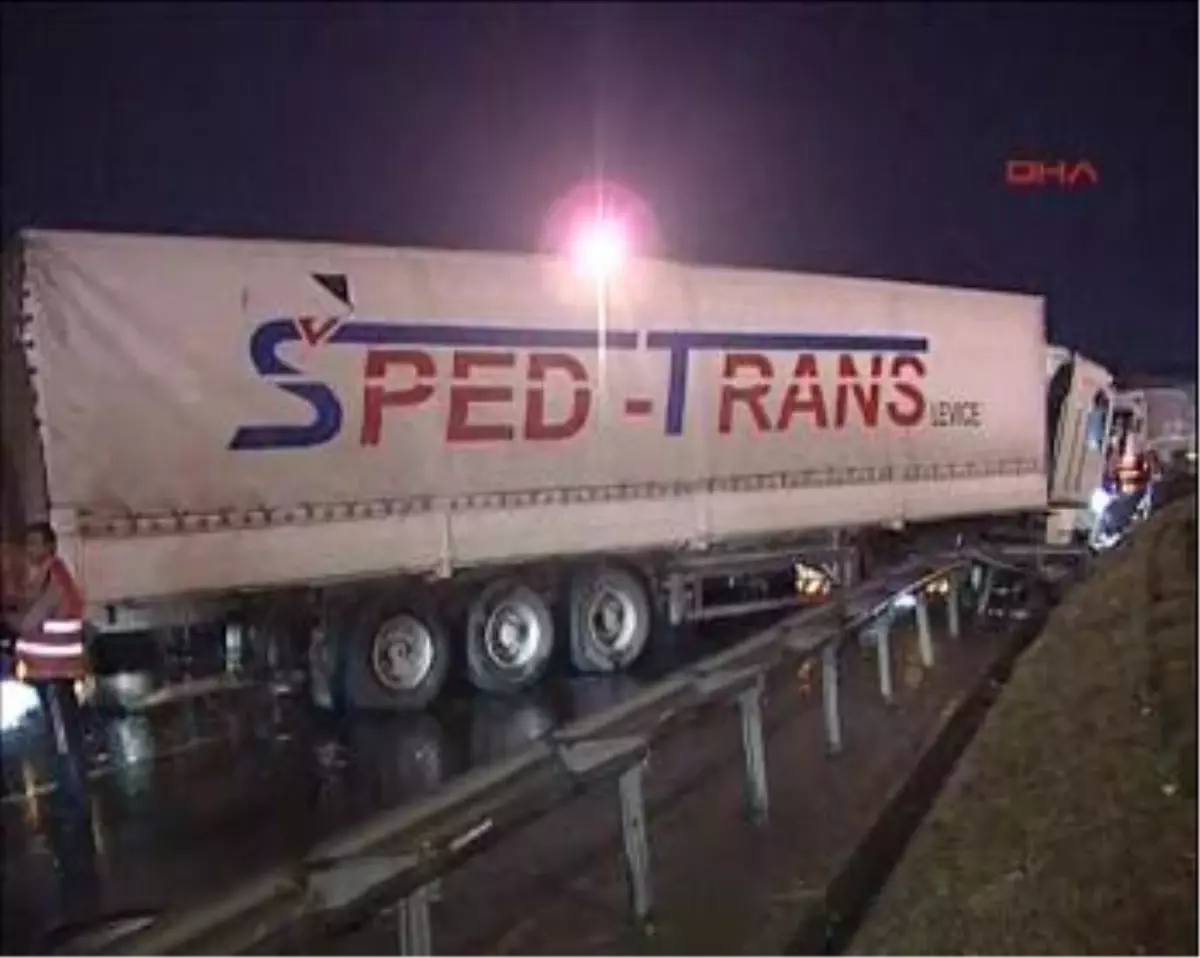 Tem\'de Tır Kazası