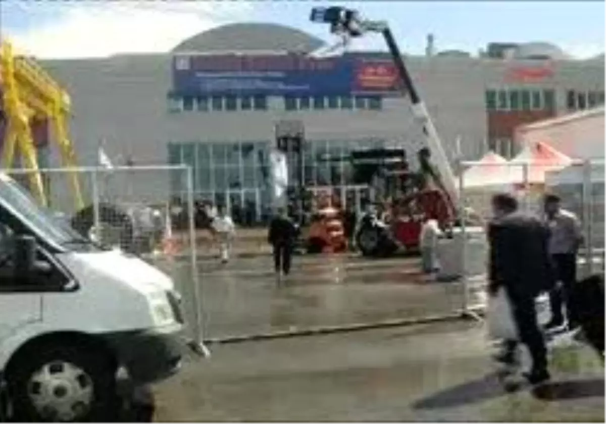 Gaziantep - Bakanlar, Irak Fuarı\'nda Konuklarına Türkçe, Kürtçe, Arapça \'Hoşgeldiniz\' Dedi.