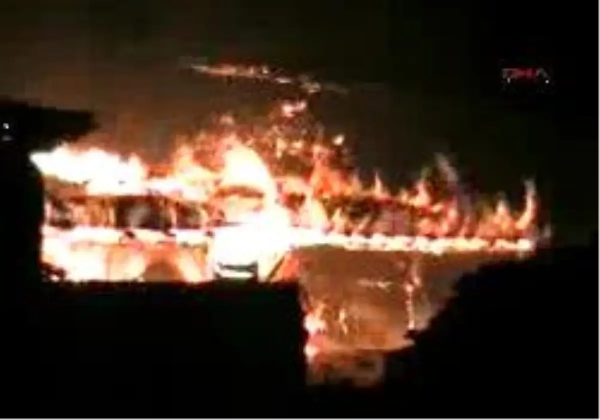 Erzincan - Kereste Dükkanları Alev Alev Yandı