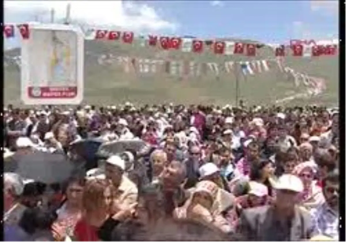 Kayseri 1 Bakanlar Erciyes Dağında Cambaz Ve Palyaçoyla