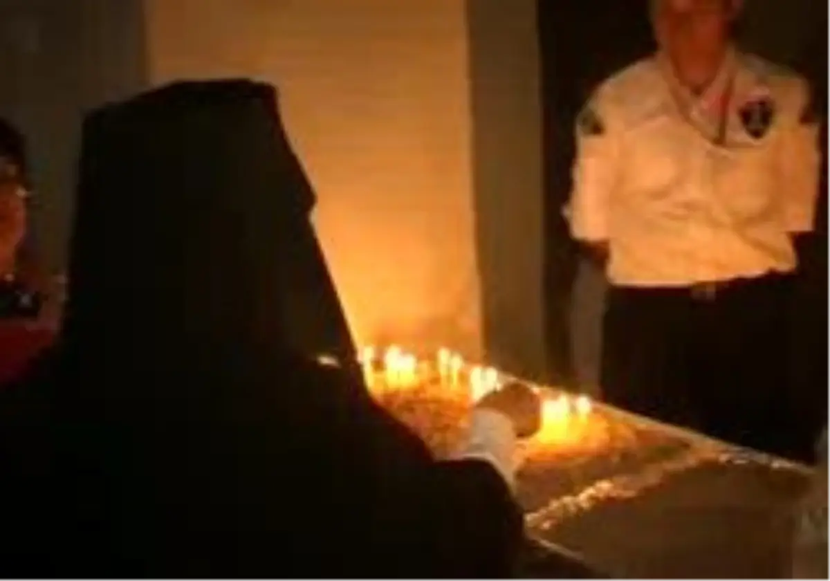 Nevşehir 2 Ortodokslar Kapadokya\'da Akşam Ayininde Buluştu