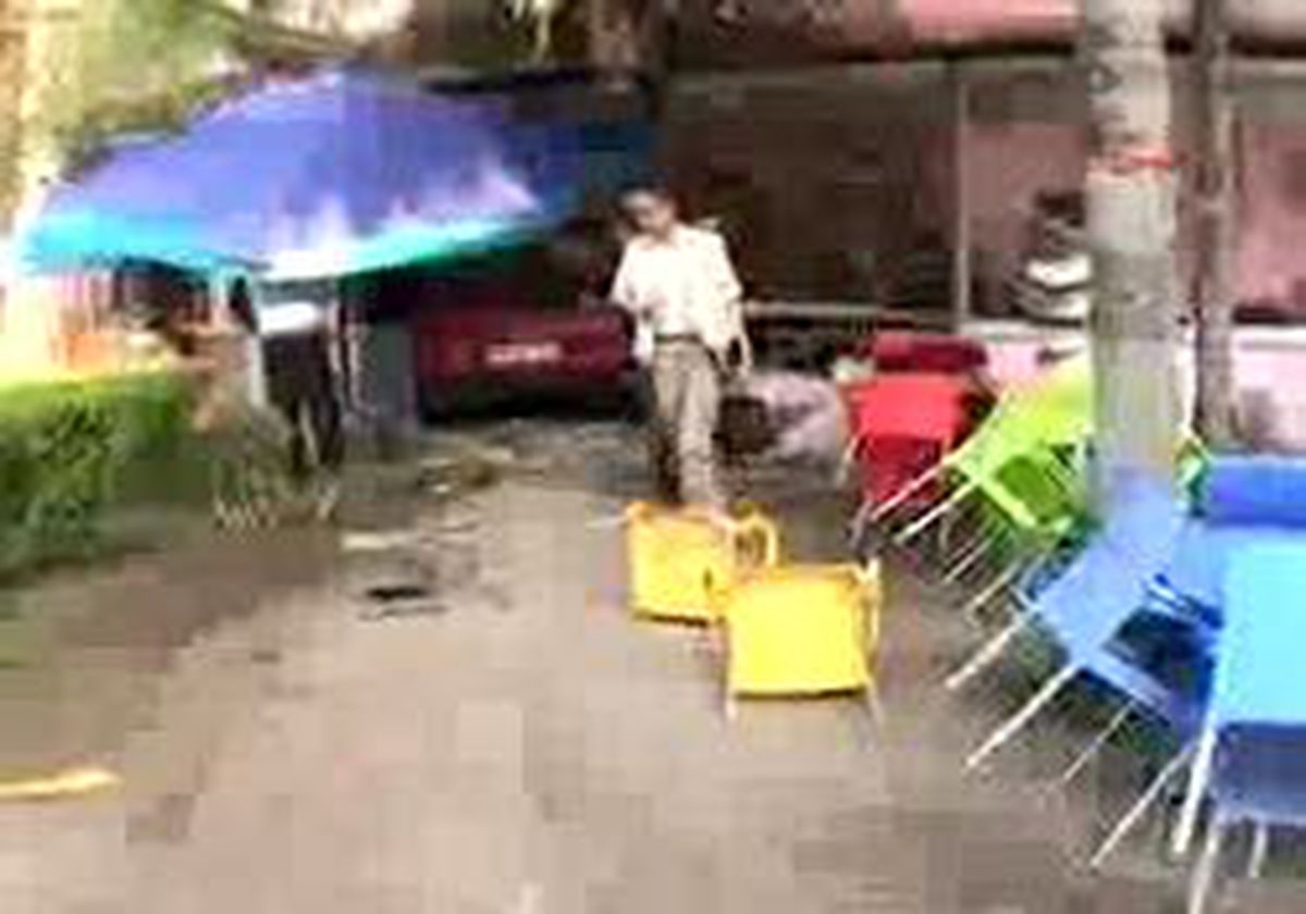 Karabük-Baldızının Çalıştığı Hastanedeki Kantine Otomobiliyle Daldı