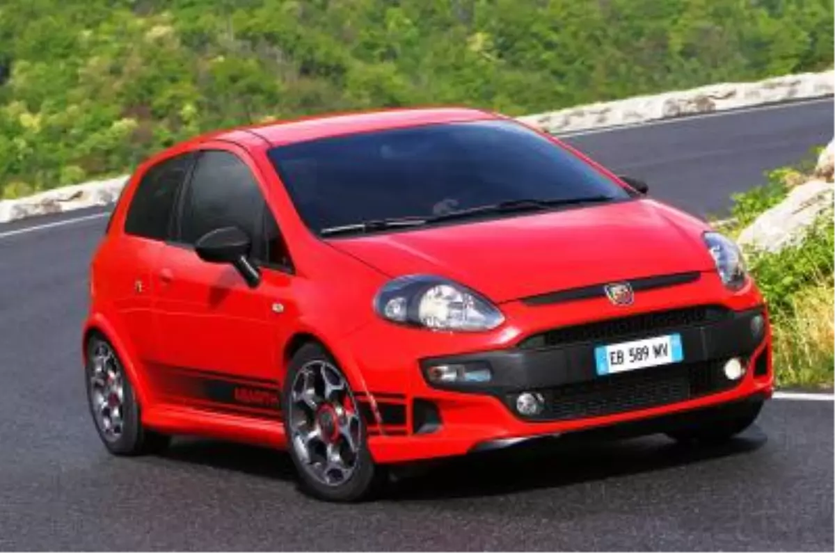 Abarth\'tan 165 Hp\'lik Fiat Punto Evo Yorumu!