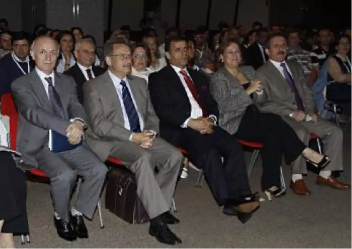 Mor Sertifika Eğitim Programı Güler Sabancı\'nın Katılımıyla Başladı