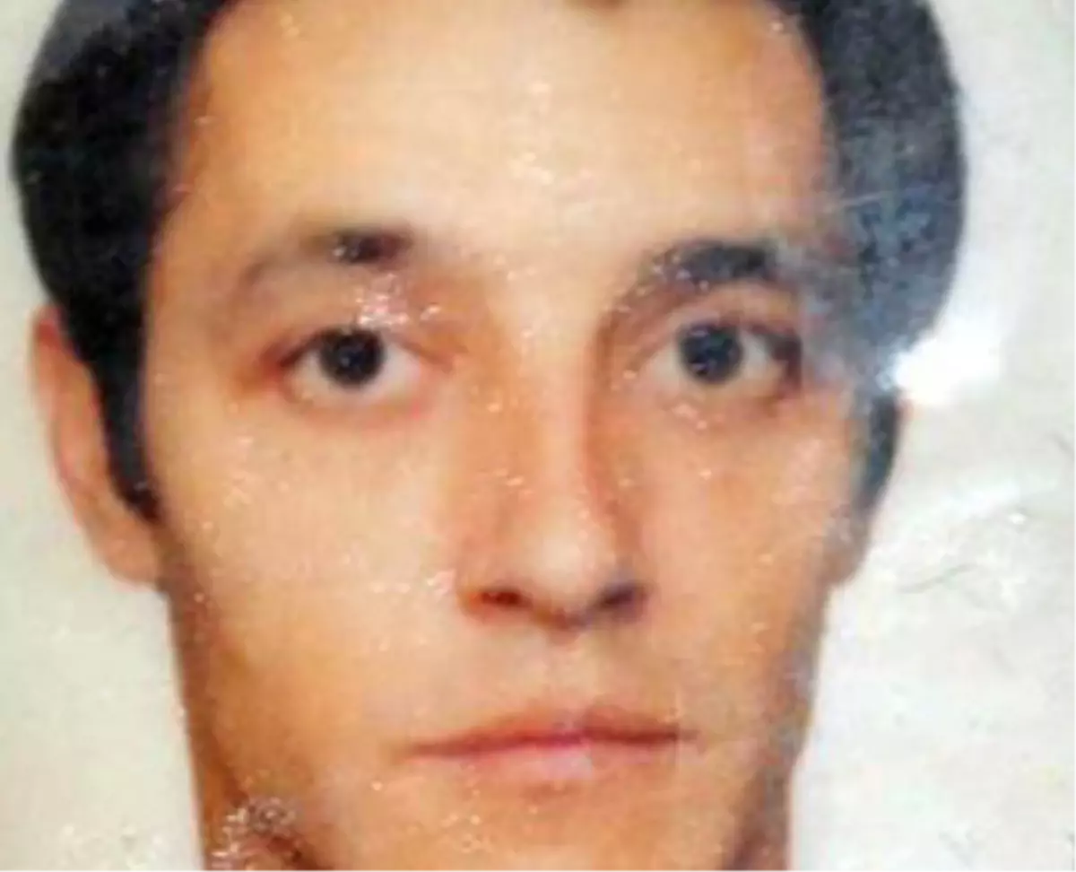 Belediye Otobüsünün Altında Can Verdi