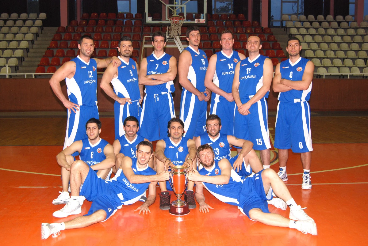 Büyükşehir Basketbol Takimi Transferlere Başladi

