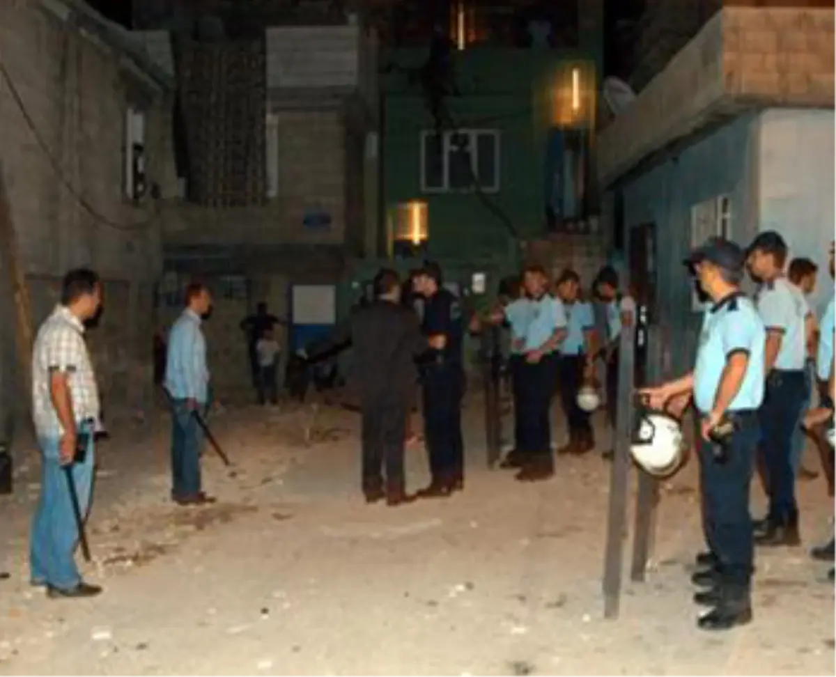 Çocuk Kavgası Silahlı Çatışmaya Dönüştü: 3 Yaralı