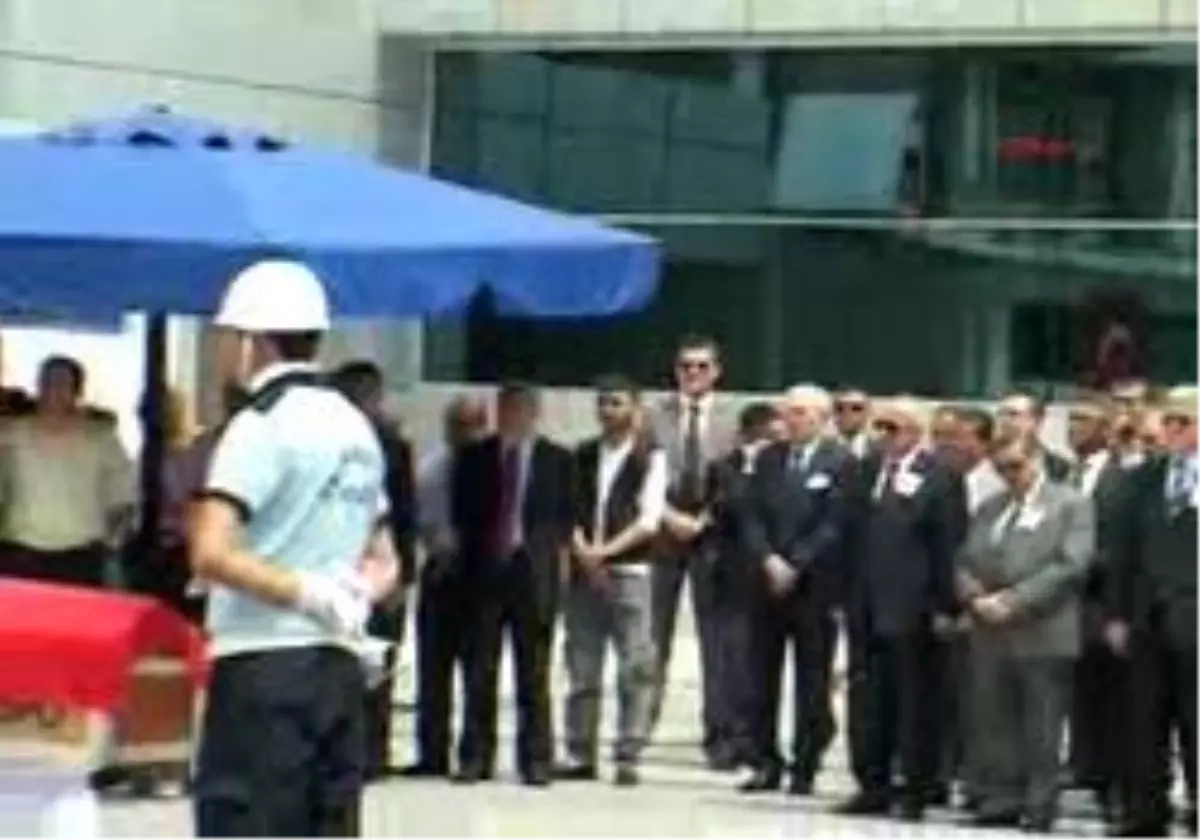 Şehit Polis Törenle Uğurlandı