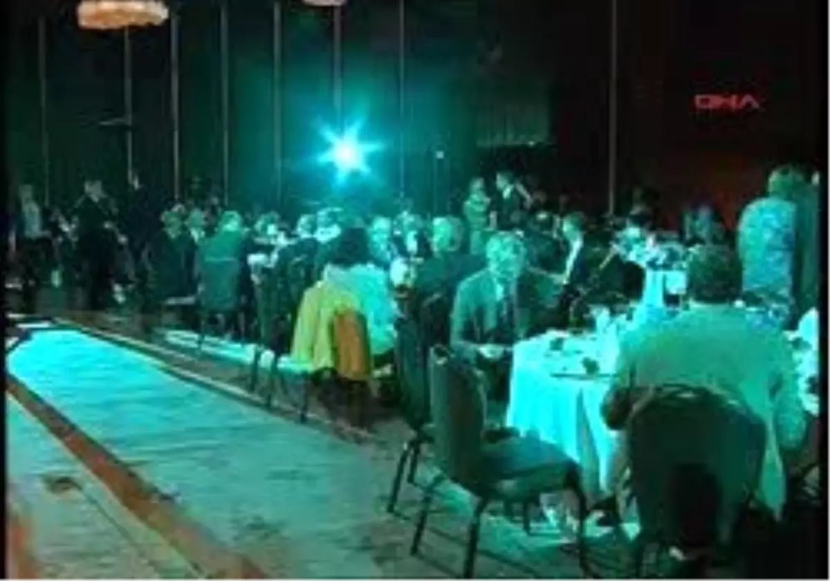 Altın Çıpa 2010 Denizcilik Başarı Ödülleri Sahiplerini Buldu..1
Altın Çıpa 2010 Denizcilik Başarı Ödülleri Sahiplerini Buldu