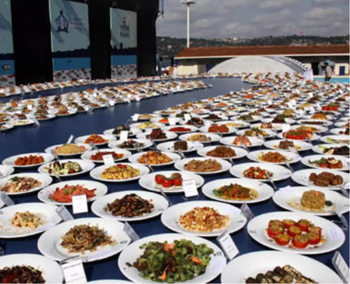 İstanbul Boğazı\'nda Meze Rekoru