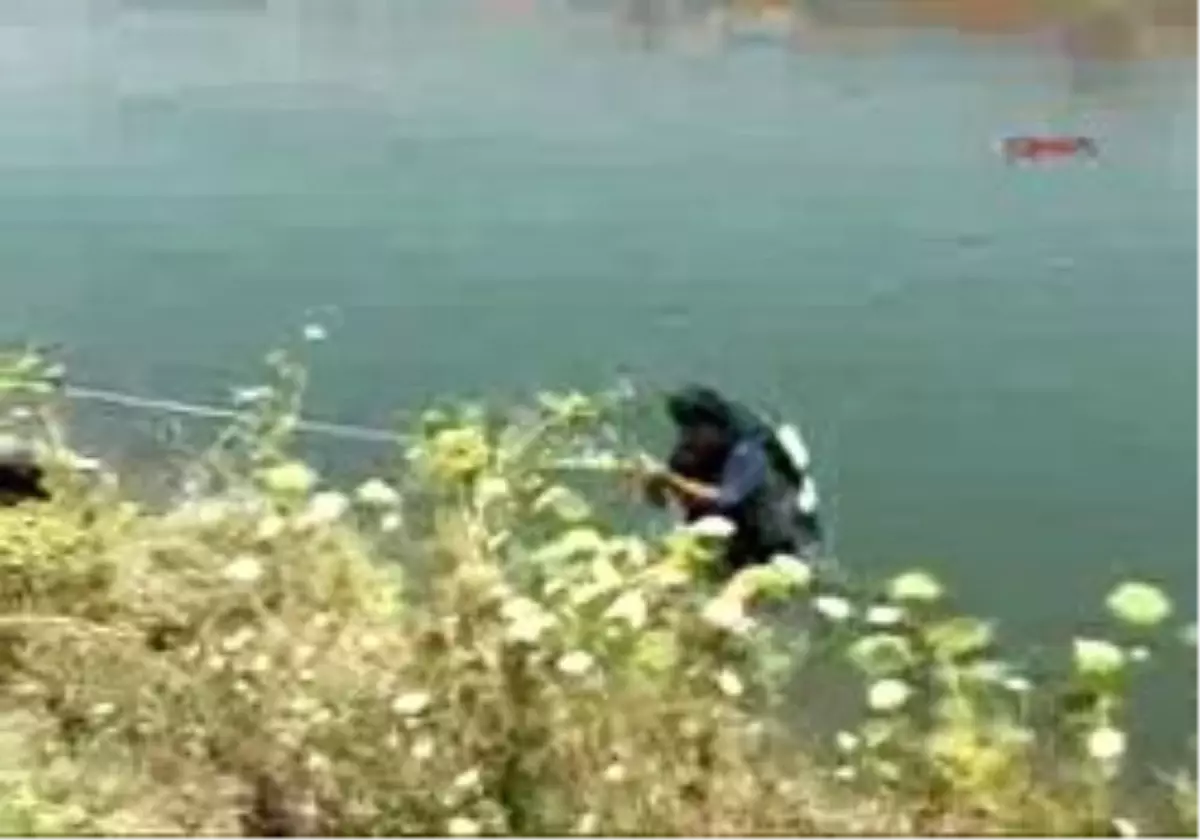 Osmaniye-Sulama Kanalına Uçan Otomobilde Anne Ve 2 Çocuğu Boğuldu