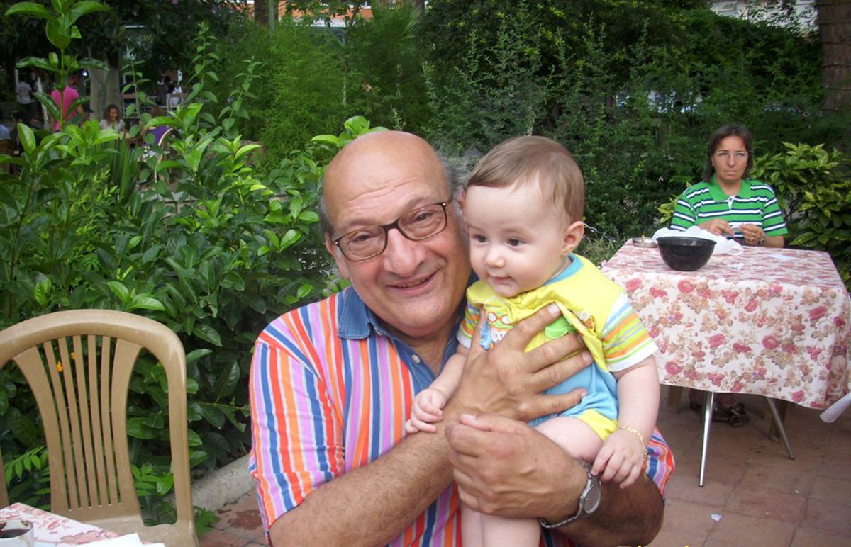 Tiyatro Sanatçısı Atuner Manisa’daydı