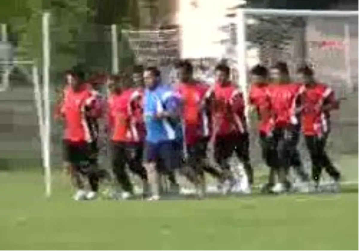 Kütahya - İnternette Şaka Olsun Diye Yabancı Futbolcuların Transfer Edildiğini Yazdılar, Herkes İnandı