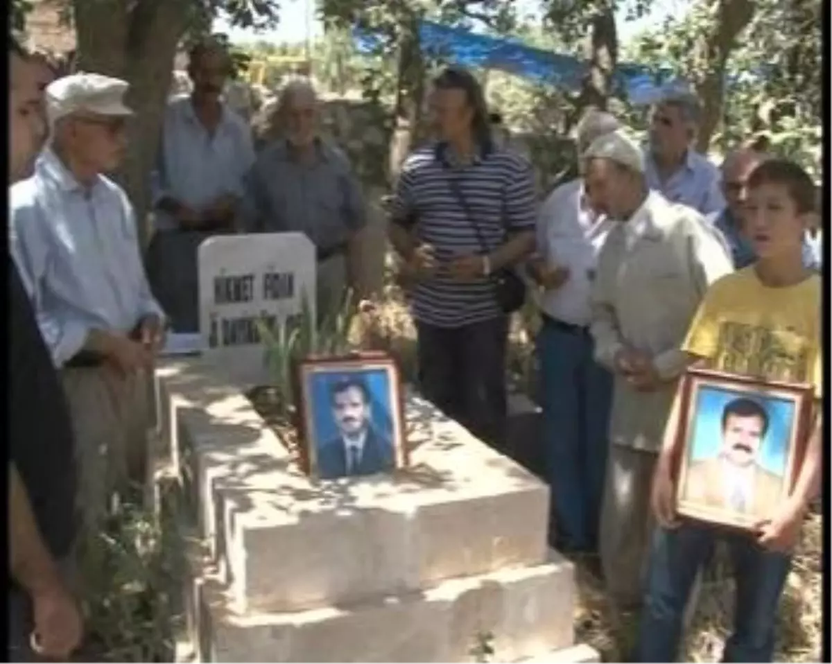 PKK Tarafından Öldürülen Hikmet Fidan Mezarı Başında Anıldı