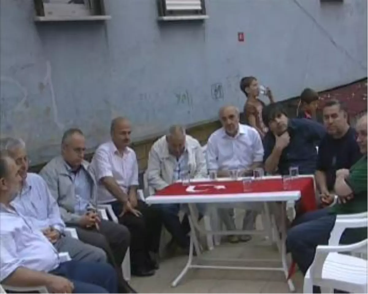 Şehit Asteğmenin Evine Ateş Düştü