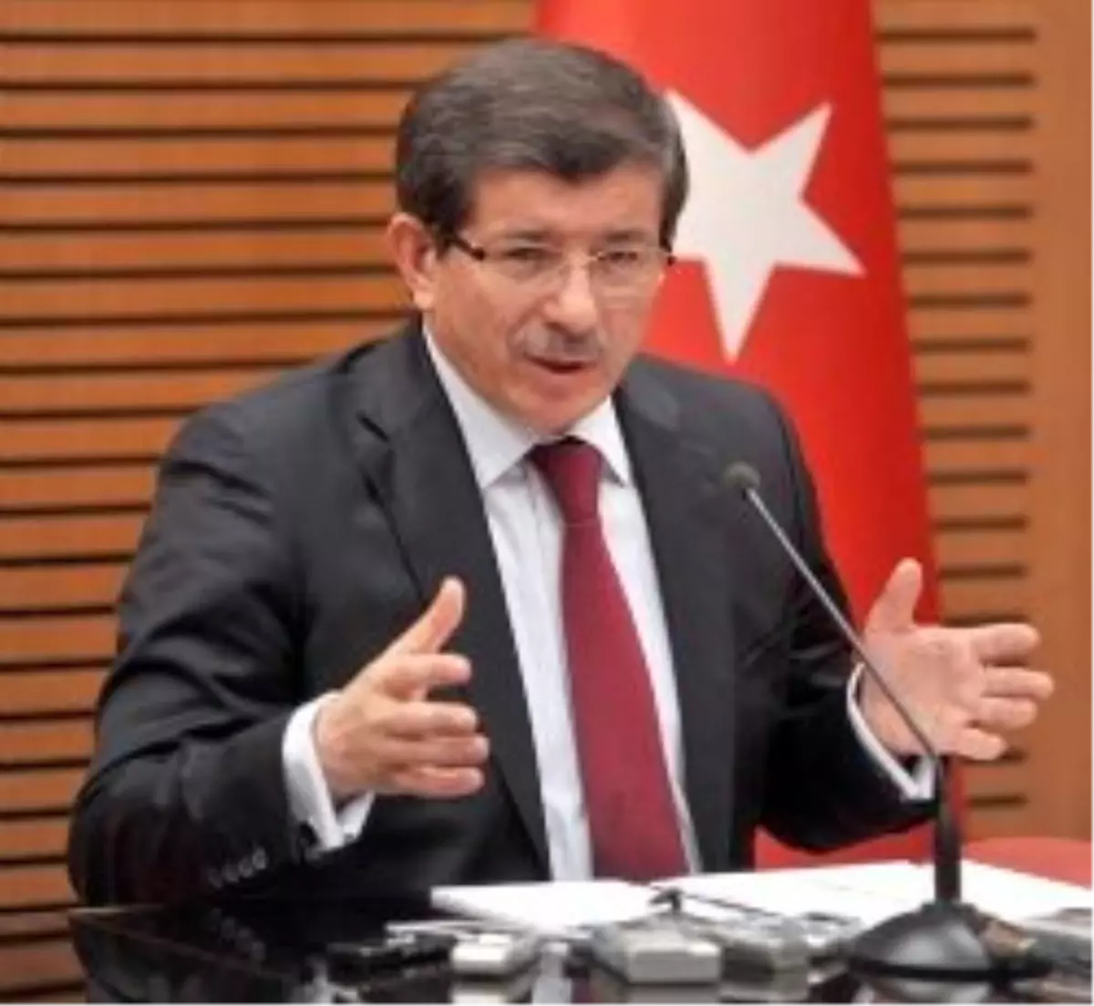 Davutoğlu İsrail\'i Uyardı