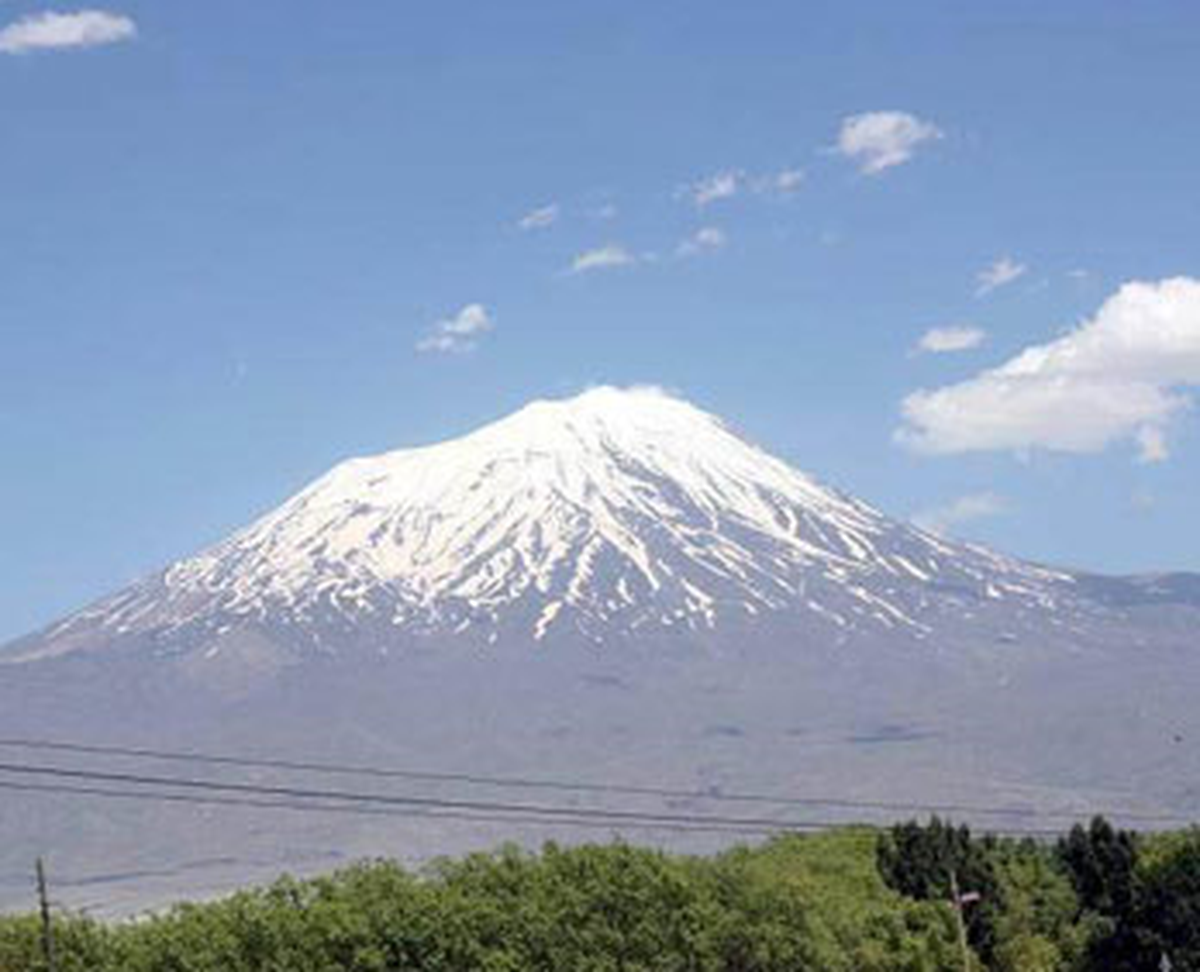 Ağrı Dağı\'ndan Bin Torba Çöp Çıktı