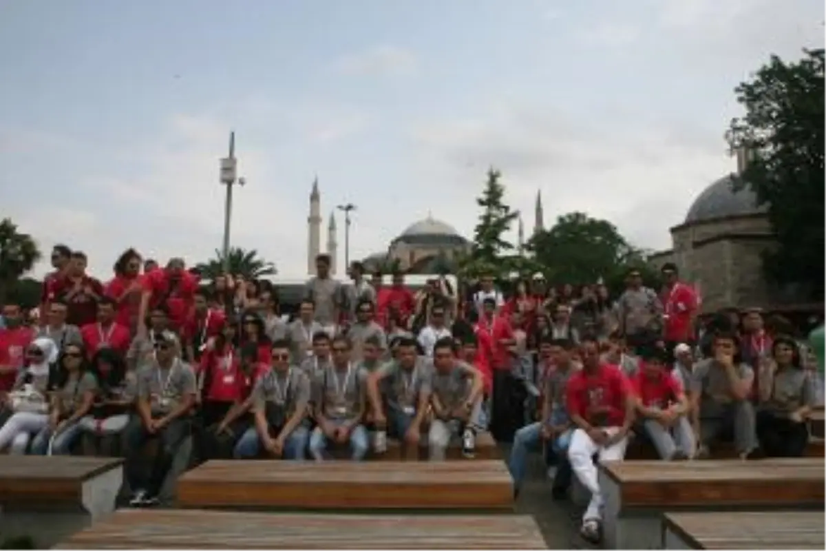 Avrupa\'daki Türk Gençleri İstanbul Turuna Başladı