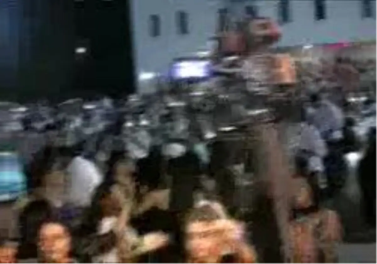 Mersin-\'Tantuniciler Kralı\' Oğlunu Evlendirdi, Dolarlar Havada Uçuştu