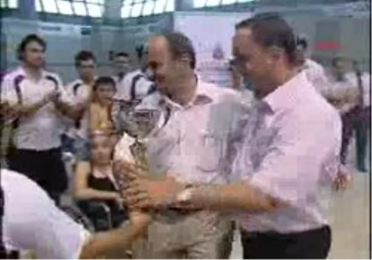 Kulaç Engel Tanımadı