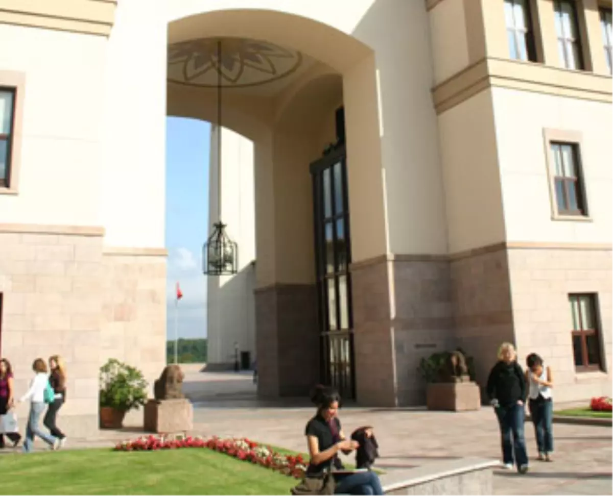 Koç Üniversitesi Geleceğin Medya Liderlerini Yetiştirecek!