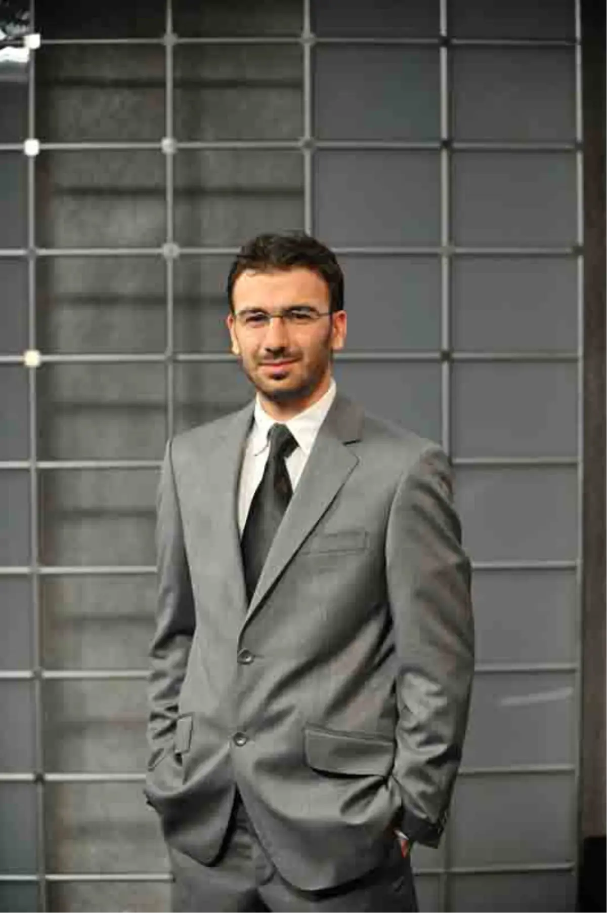 "Şimdi Güneşin Altındaki Yerimizi Alma Zamanı"