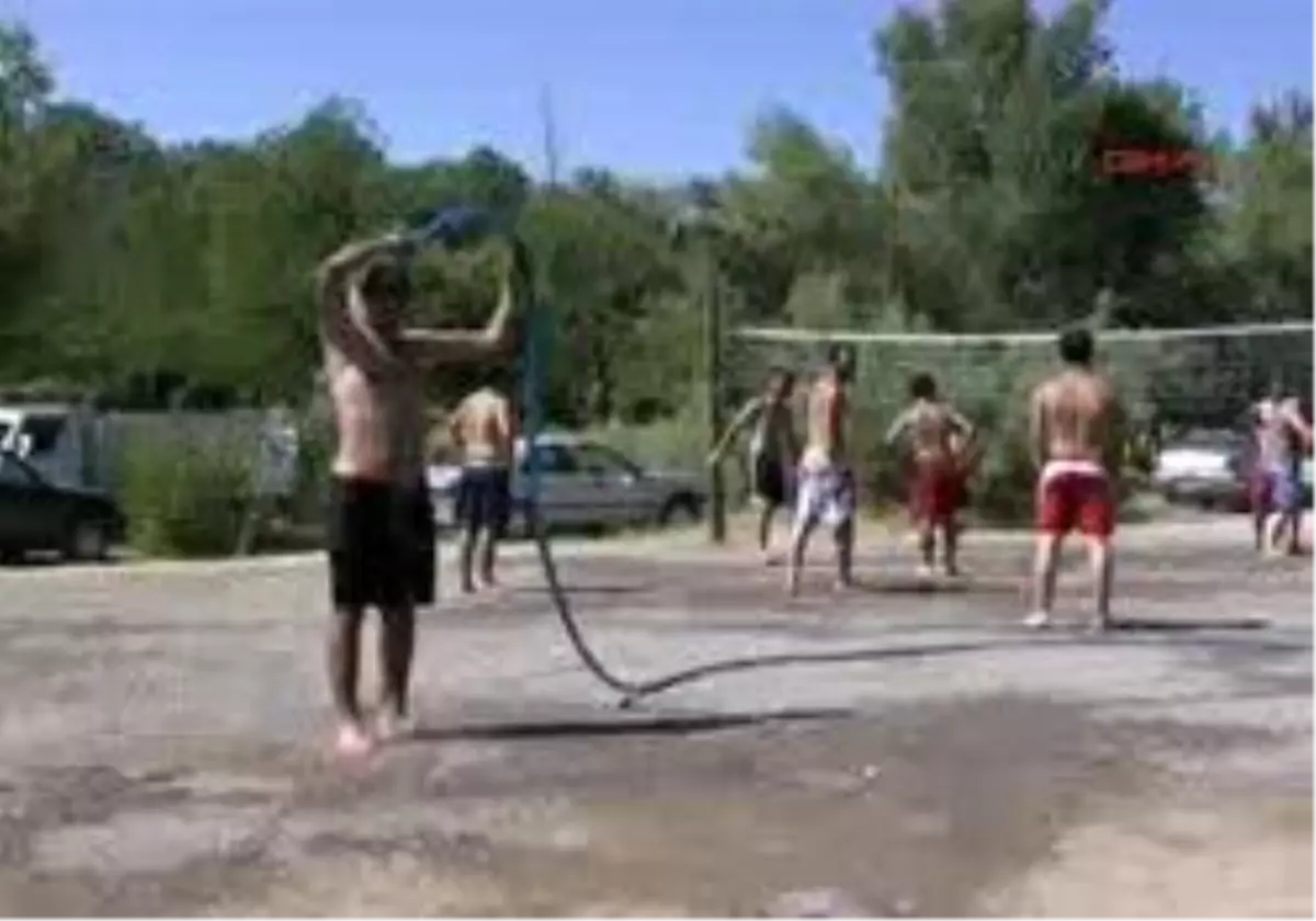 Munzur\'da Plaj Keyfi