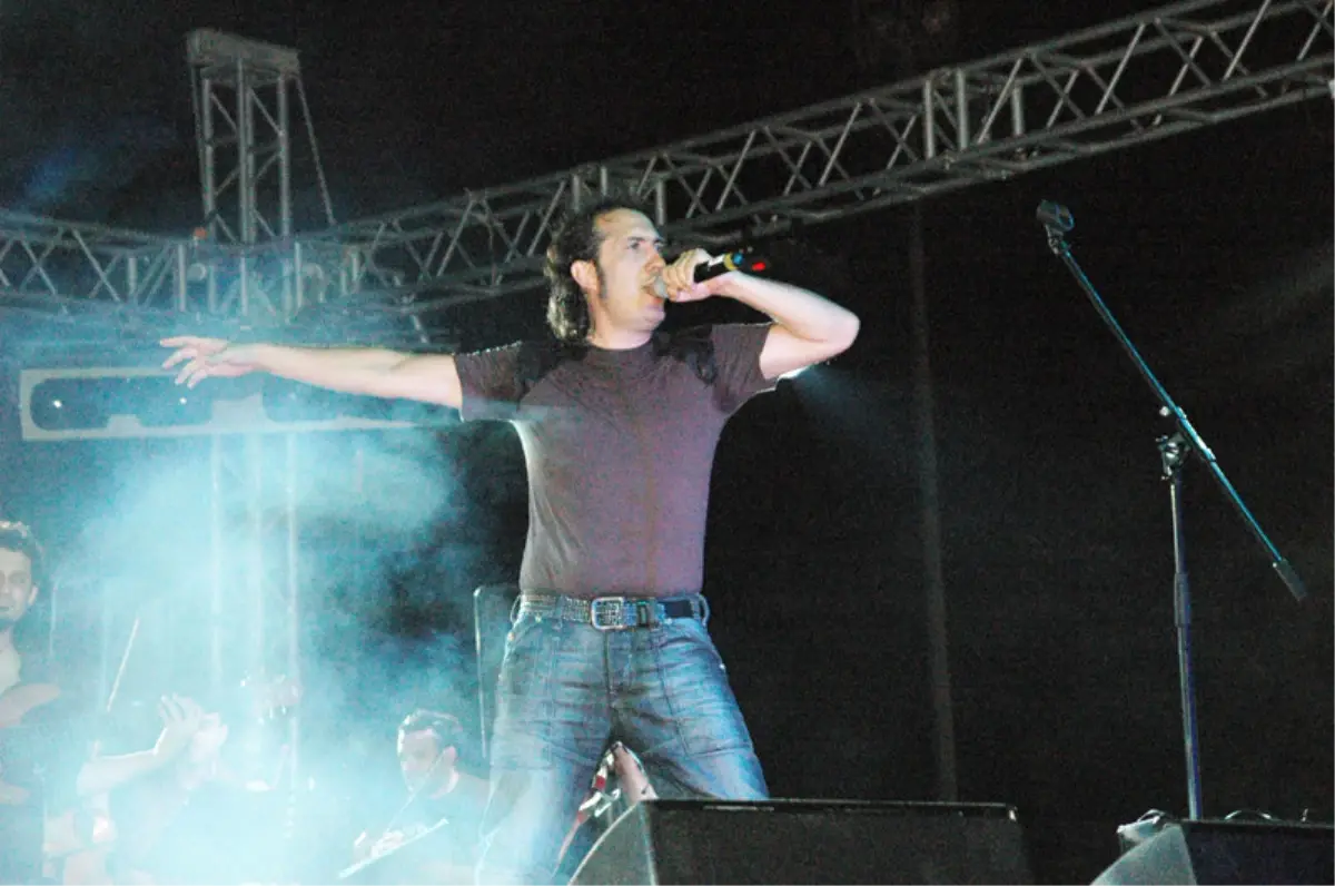 11.Erguvan Festivalinde Kıraç Rüzgarı