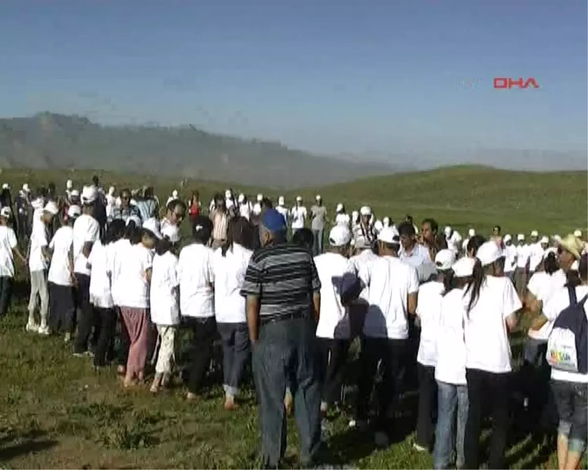 Adıyaman\'dan Hakkari\'ye Gönül Köprüsü