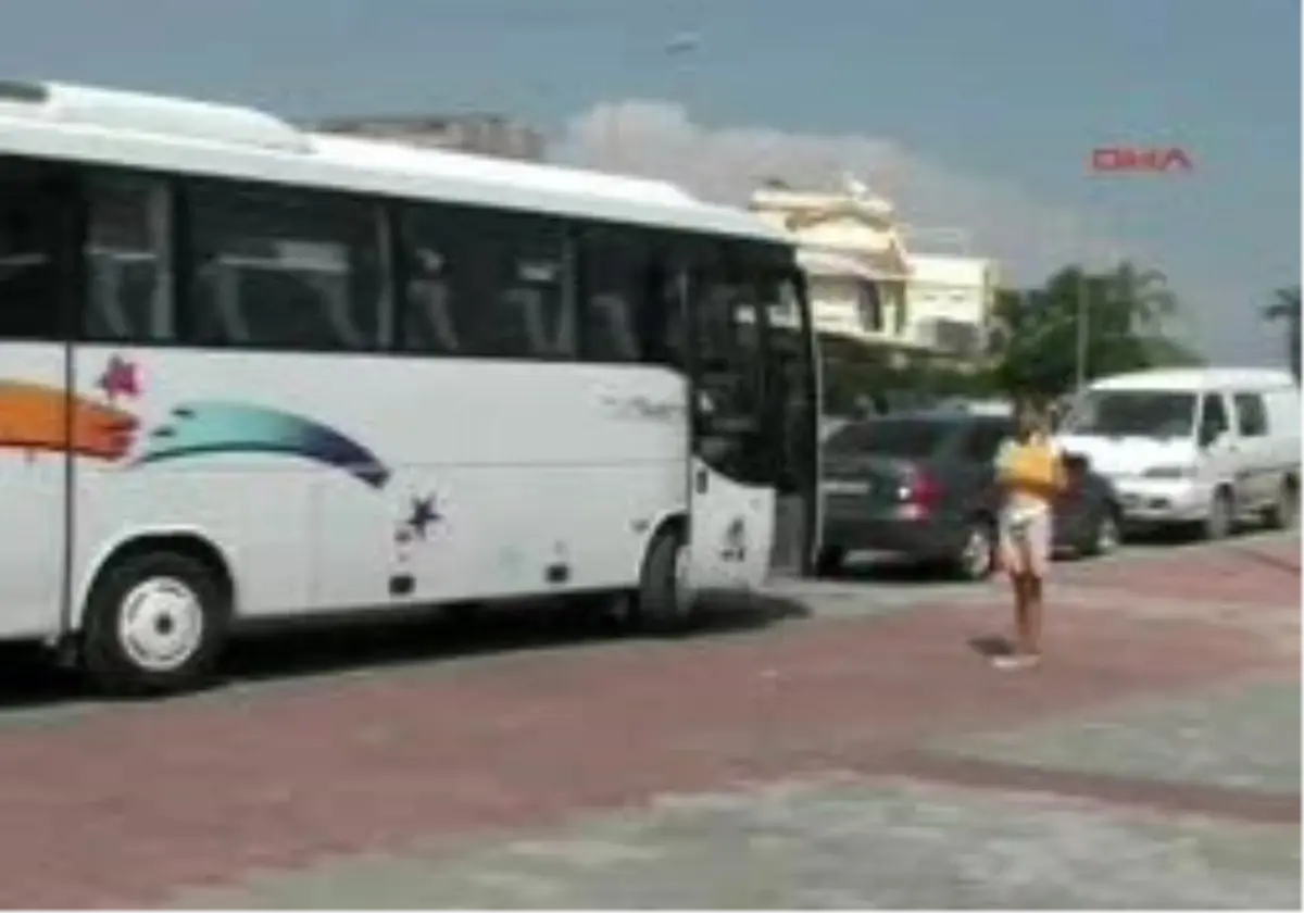 Manavgat - Sahibi İflas Eden Oteldeki Müşteriler Başka Otellere Kaydırdıldı