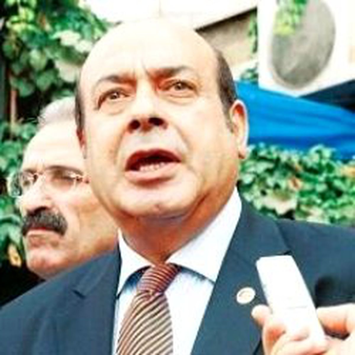 Vekil - Spiker Küfürleşmesi