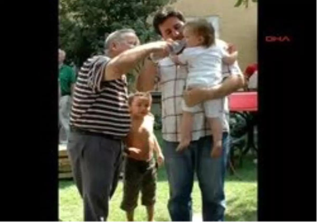 Turgutlu - Fotoyanan Evden 7 Kişiyi İtfaiye Kurtardı