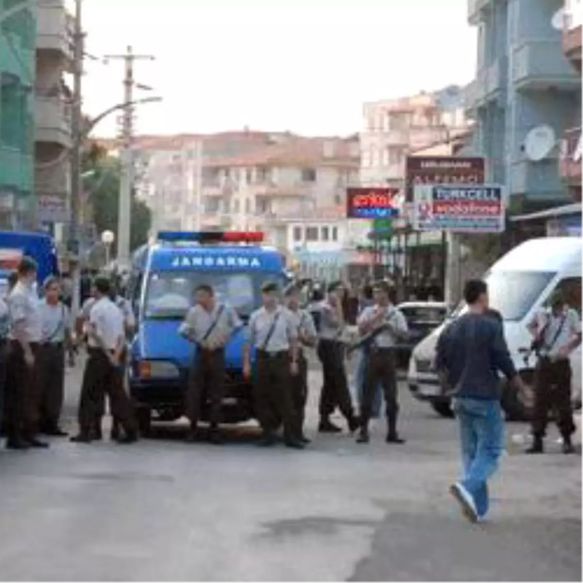 Aydın\'da Pankart Kavgası