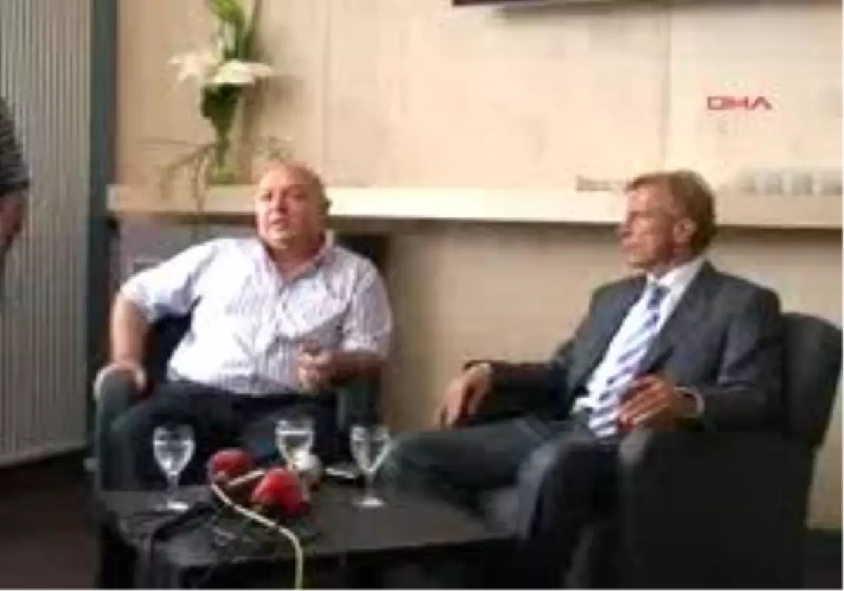 Fenerbahçe\'nin Eski Teknik Direktörü Daum: "Fenerbahçe Şampiyonlar Ligi\'ne Katılır"