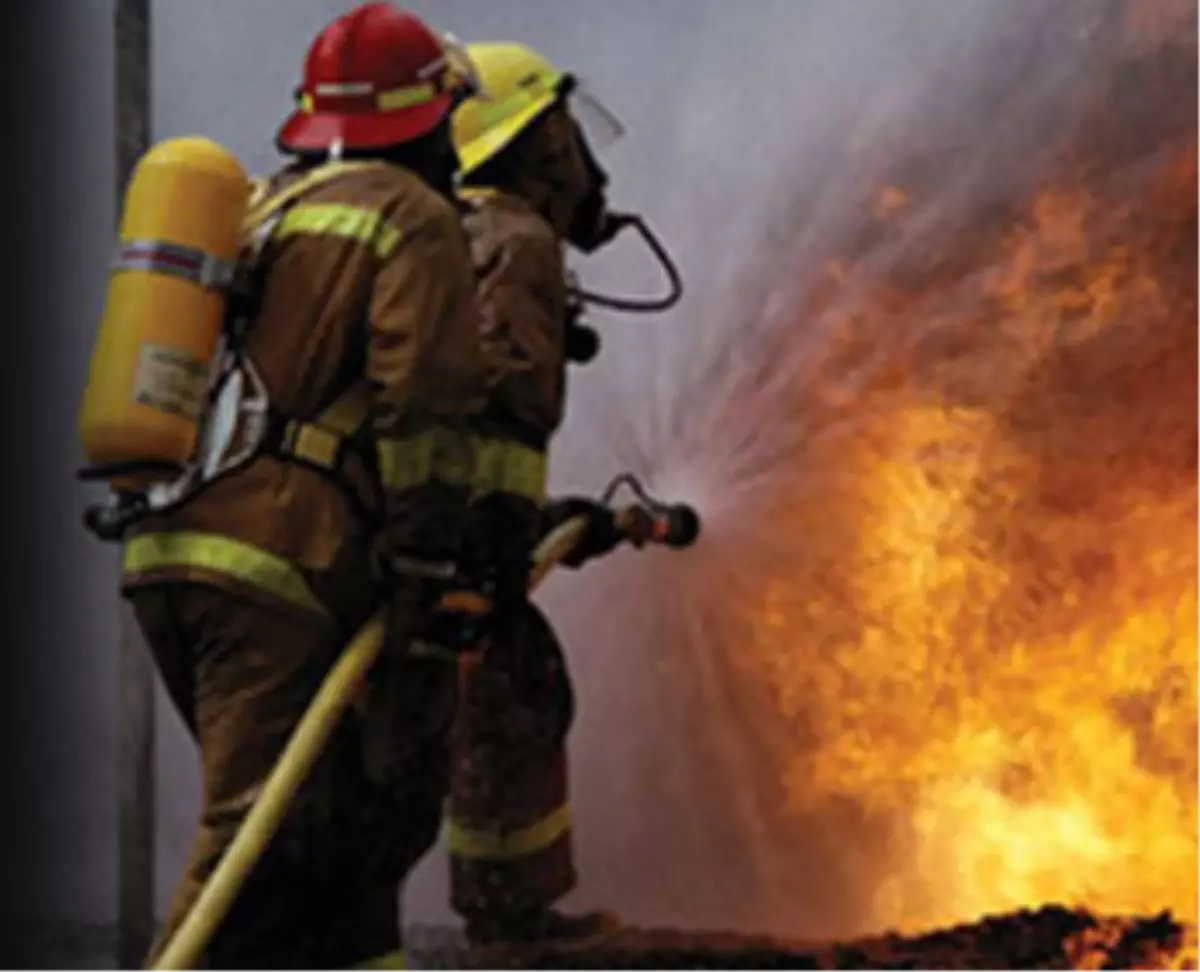 Gebze\'de Fabrika Yangını