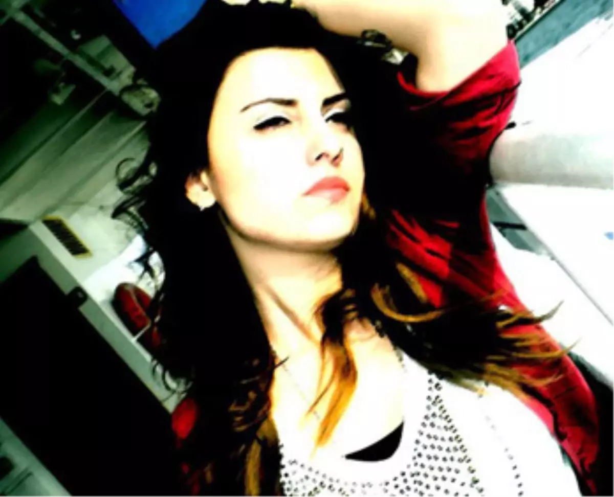 Üniversiteli Dilan\'ın Yaşam Savaşı