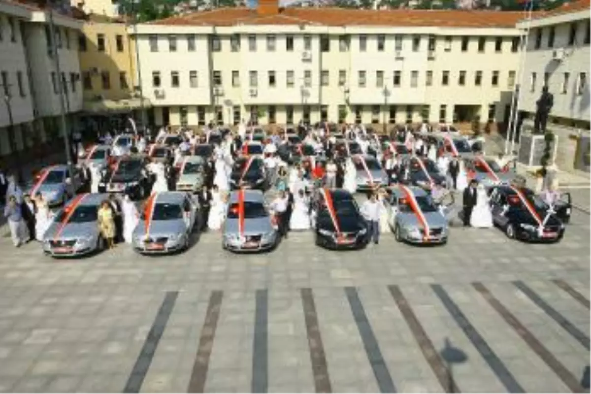 41 Çift Daha Bir Yuvaya Kavuştu