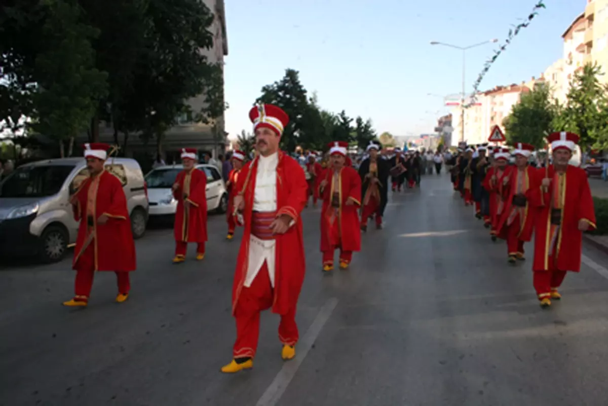 Altın Mobilya Halk Dansları Yarışması Başlıyor