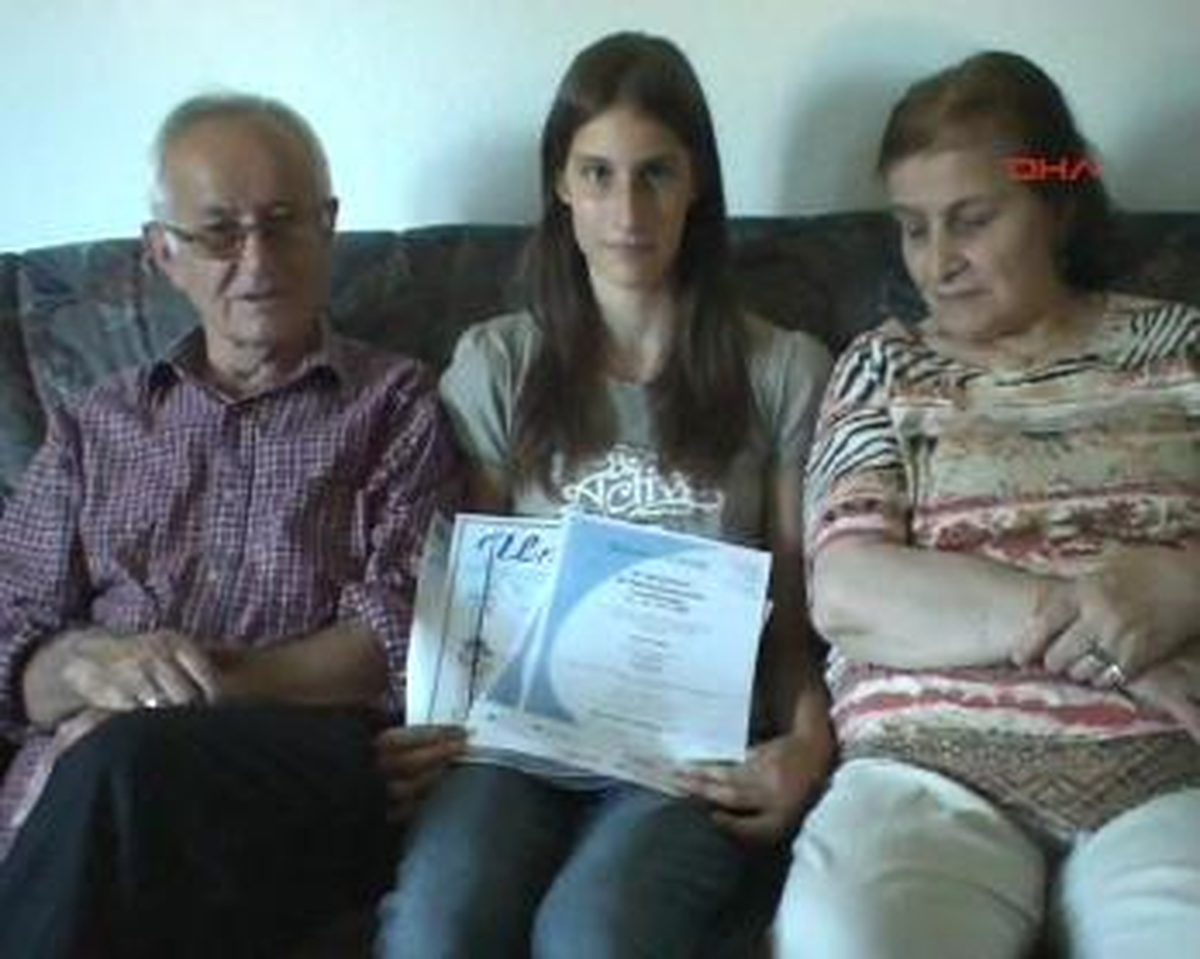 Türk Öğrenci Almanyanın En İyisi