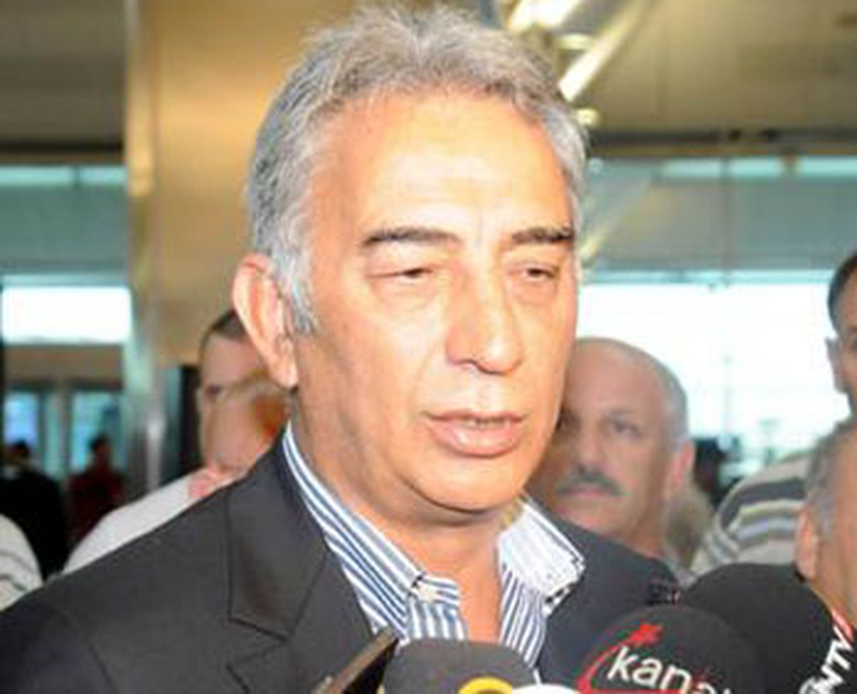 '3 Futbolcu Daha Alacağız'