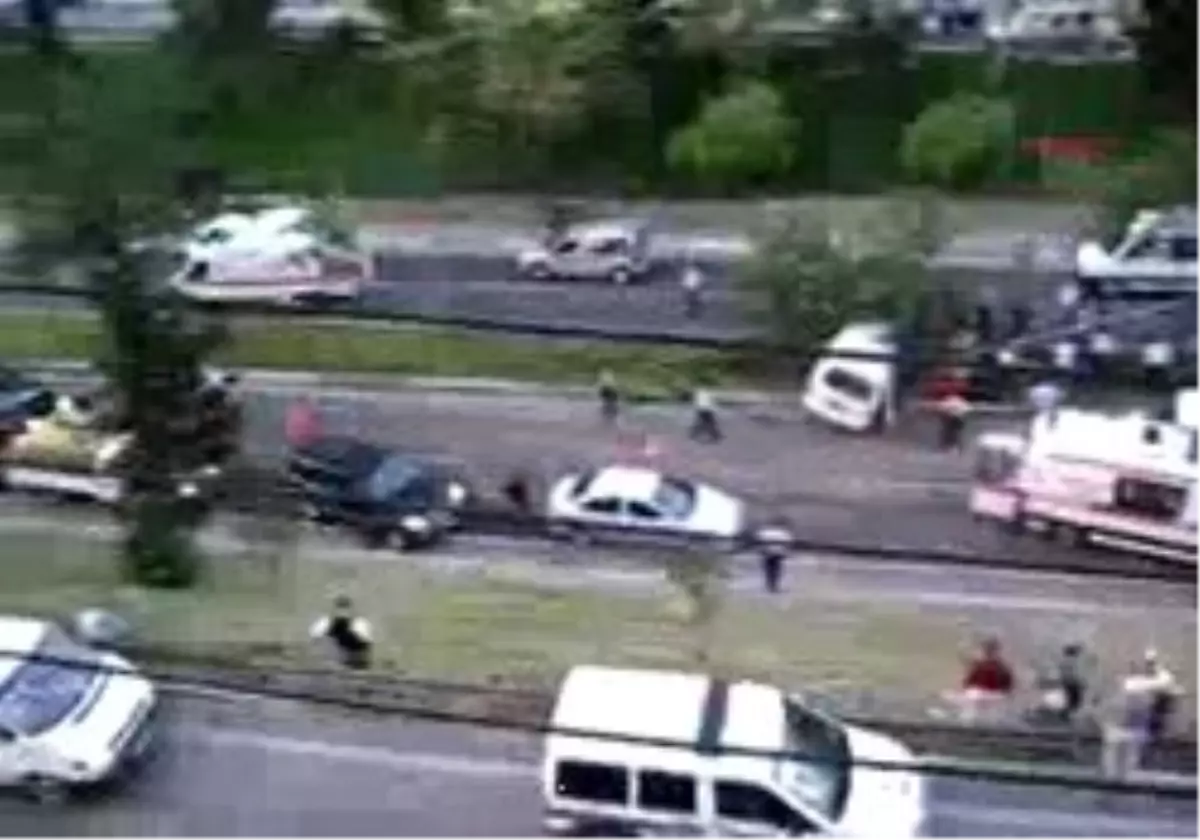 Bursa - Kaygan Yolda Kaza: 1 Ölü