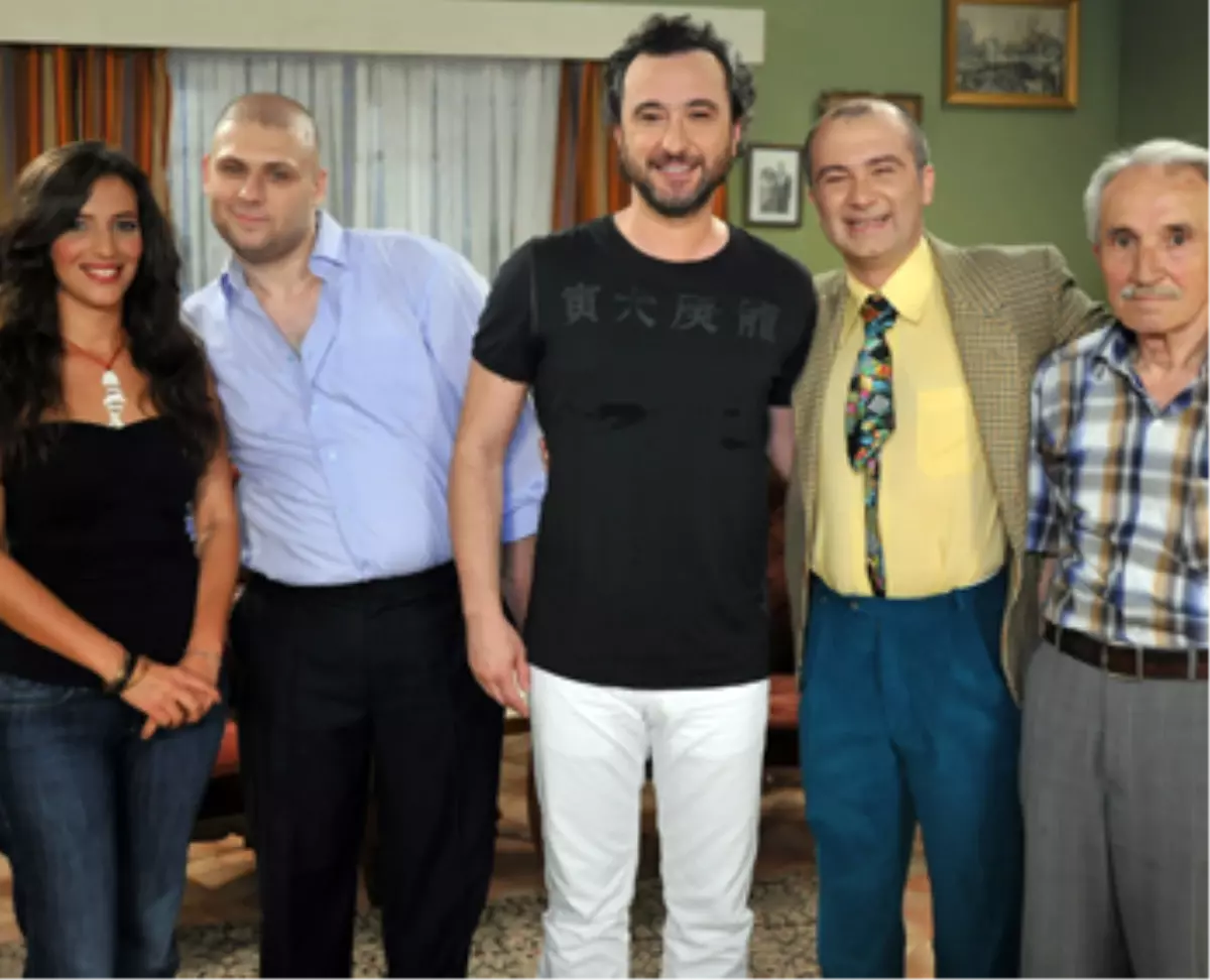 Gecekondu Cuma Günü Star\'da