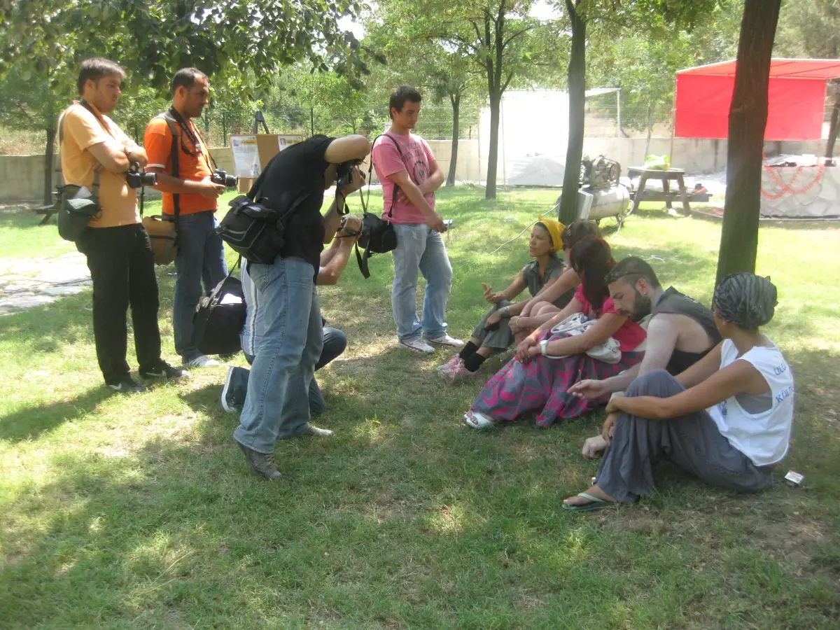 Heykeltraşlar Basın Toplantısı Düzenlendi