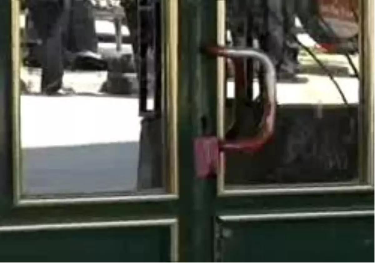 Konya - Tahlıye Edilen Binada, Patlayan Kolon Sayısı 6\'Ya Yükseldı