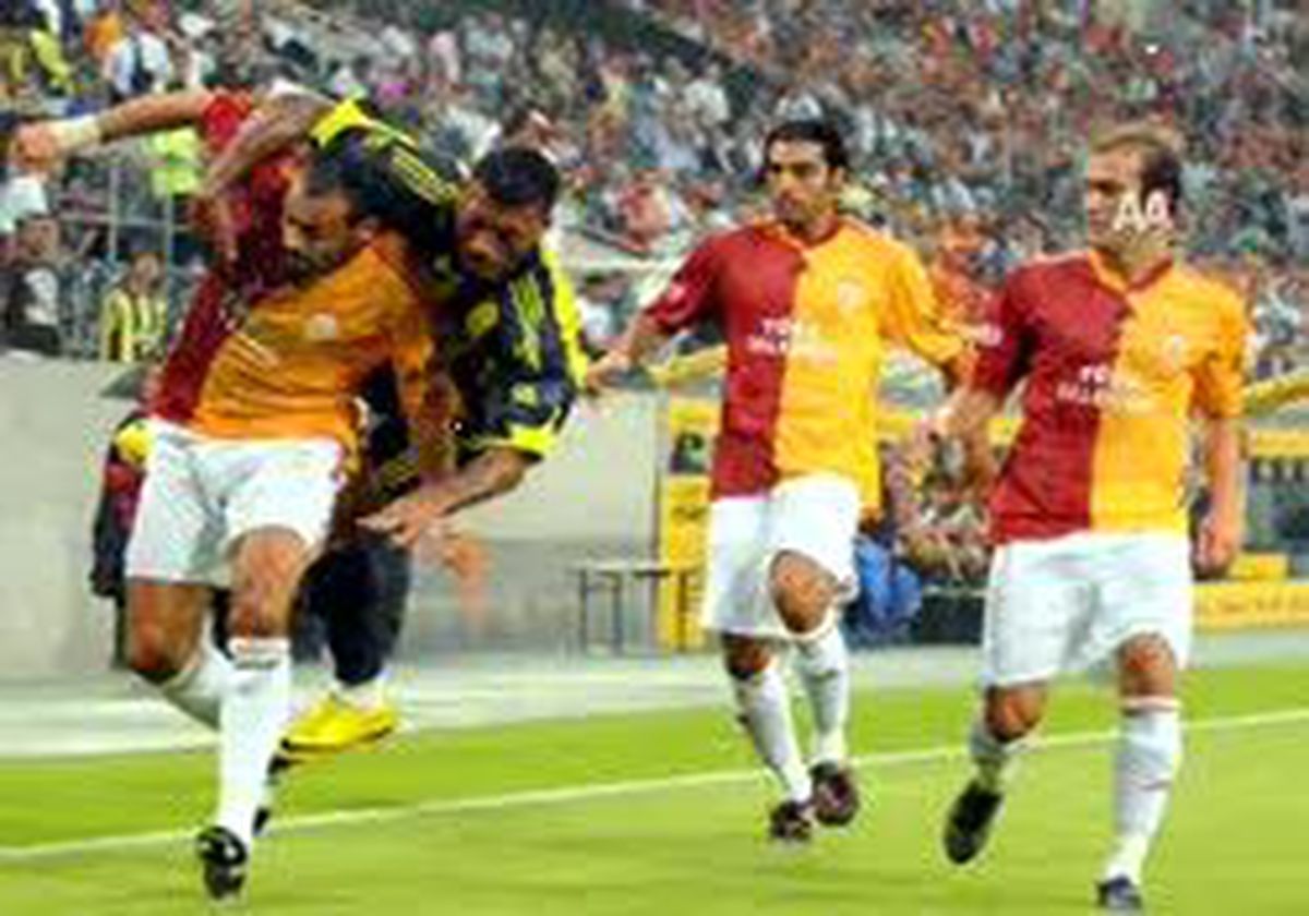 Dostluk Maçı Fener'in