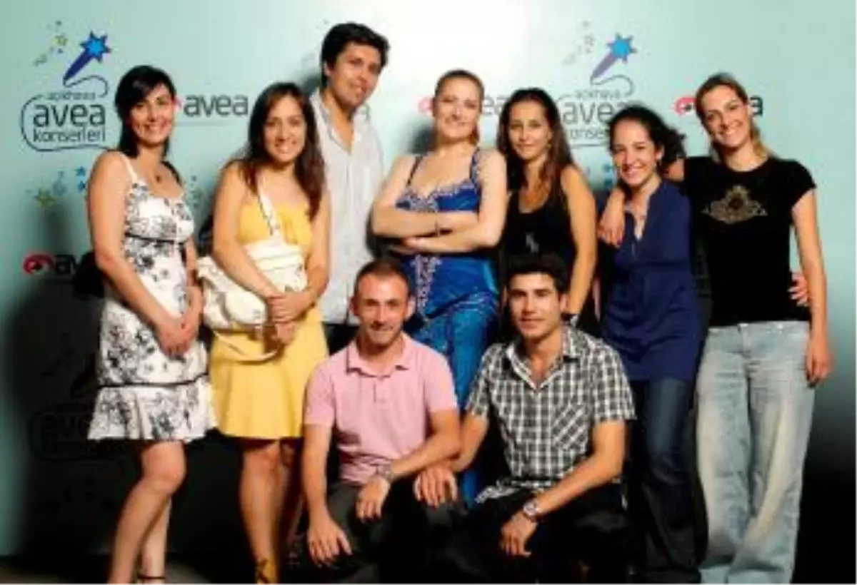 Candan Erçetin Avealı Hayranlarıyla Bir Araya Geldi!