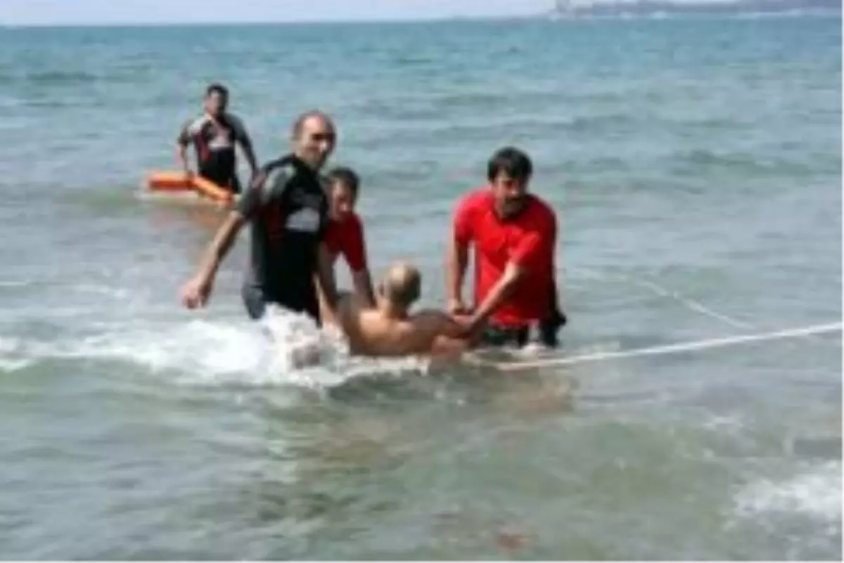 Oğlunu Kurtardı,Kendi Öldü